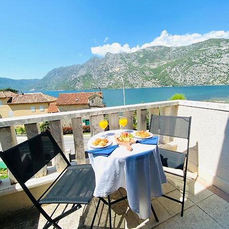 Villa Blanca Risan Eksteriør bilde