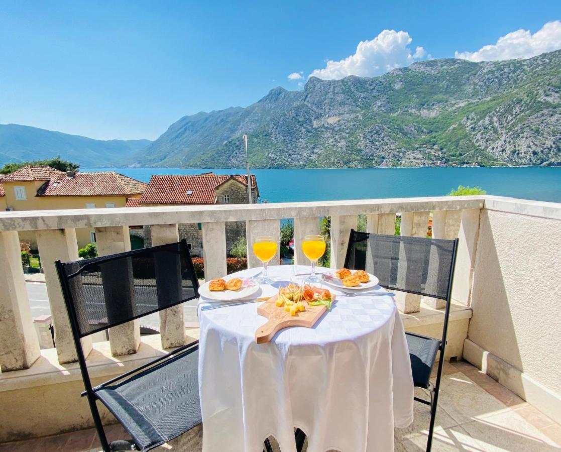 Villa Blanca Risan Eksteriør bilde